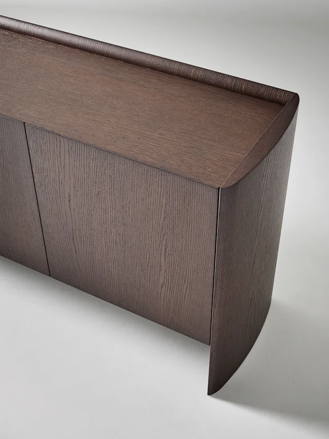Bonaldo Alicanto: Sideboard and tall storage unit with side panels reaching the floor · View 7