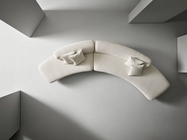 Bonaldo Grant: Long pale sofa with flowing curves and recessed supports · View 6