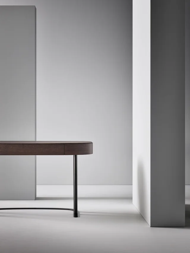 Bonaldo Isabey Desk: Desk with rounded corners and paired slender supports · View 2