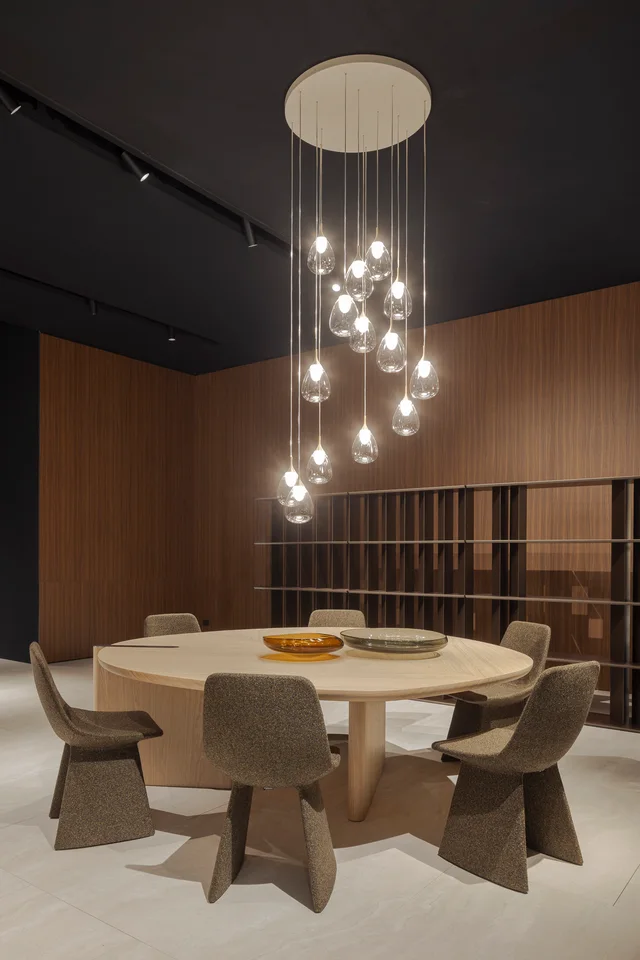 Bonaldo Salone del Mobile 2026: Milan fair presentation with seating groups, tables and bedrooms · View 10