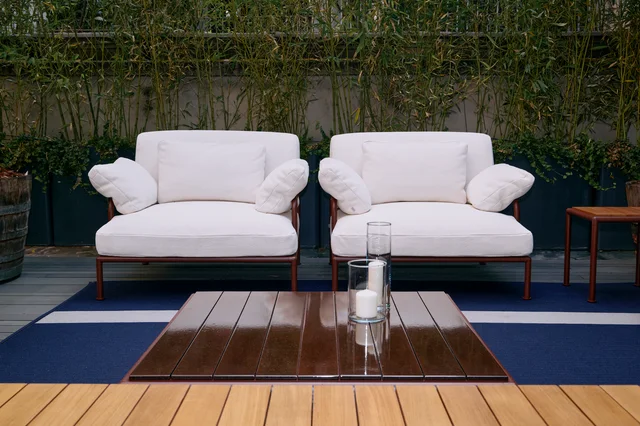 Fast Salvioni Milano Durini Terraces: Planted terrace with white and blue lounges and dining areas · View 13