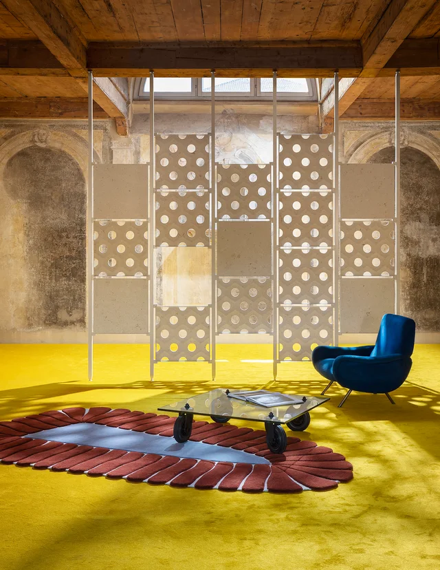Lithos Design Quinte: Marble divider Palmanova with circular openings · View 2