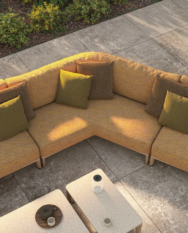 VONDOM PASADENA: orangefarbenes modulares Ecksofa mit Kissen in der Draufsicht